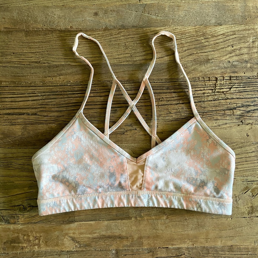 alo yoga sports bra